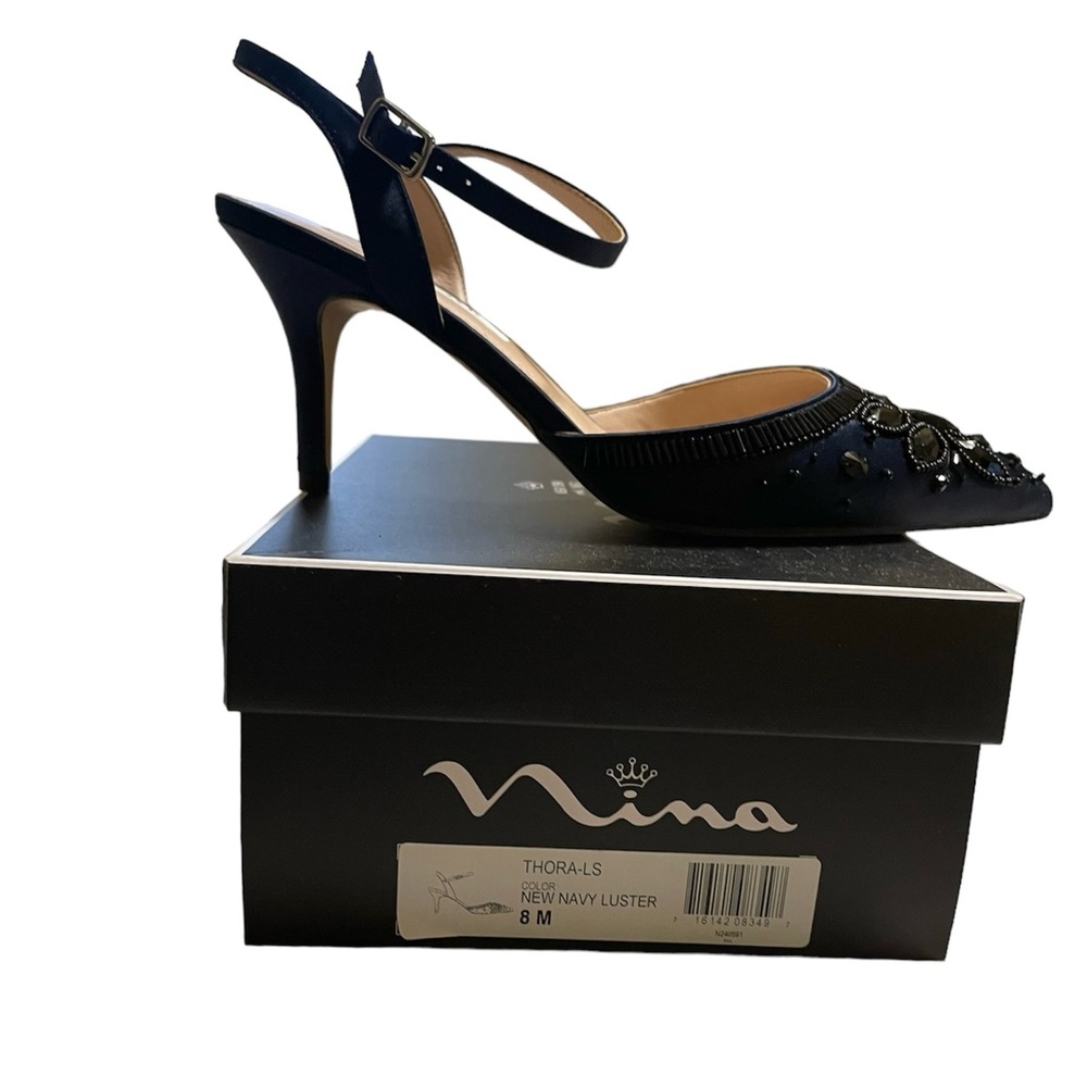 Nina Thora LS Navy Pumps